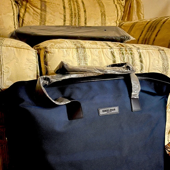 Armani Exchange bag - Picture 1 of 8